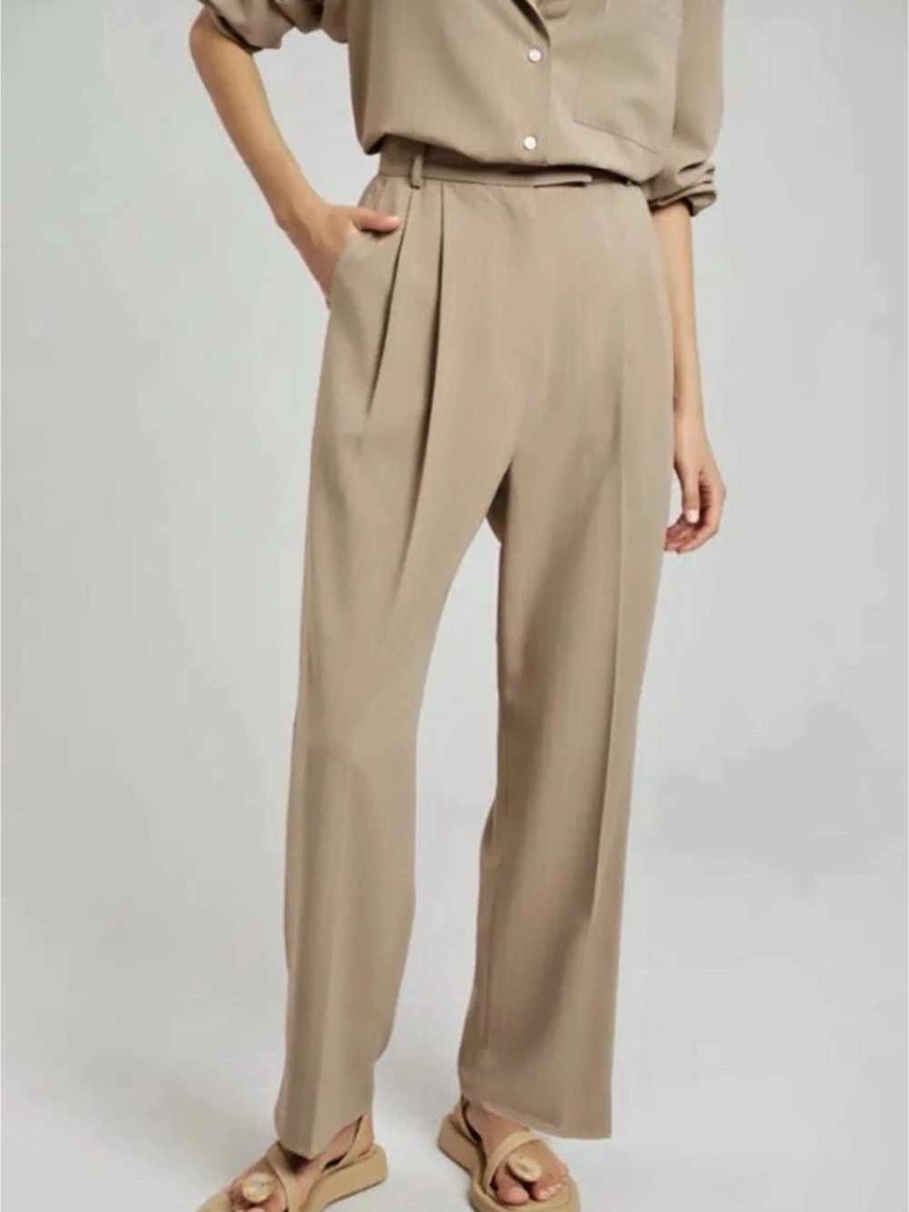 The Frankie Shop Bea Pleated Trousers Tan Medium